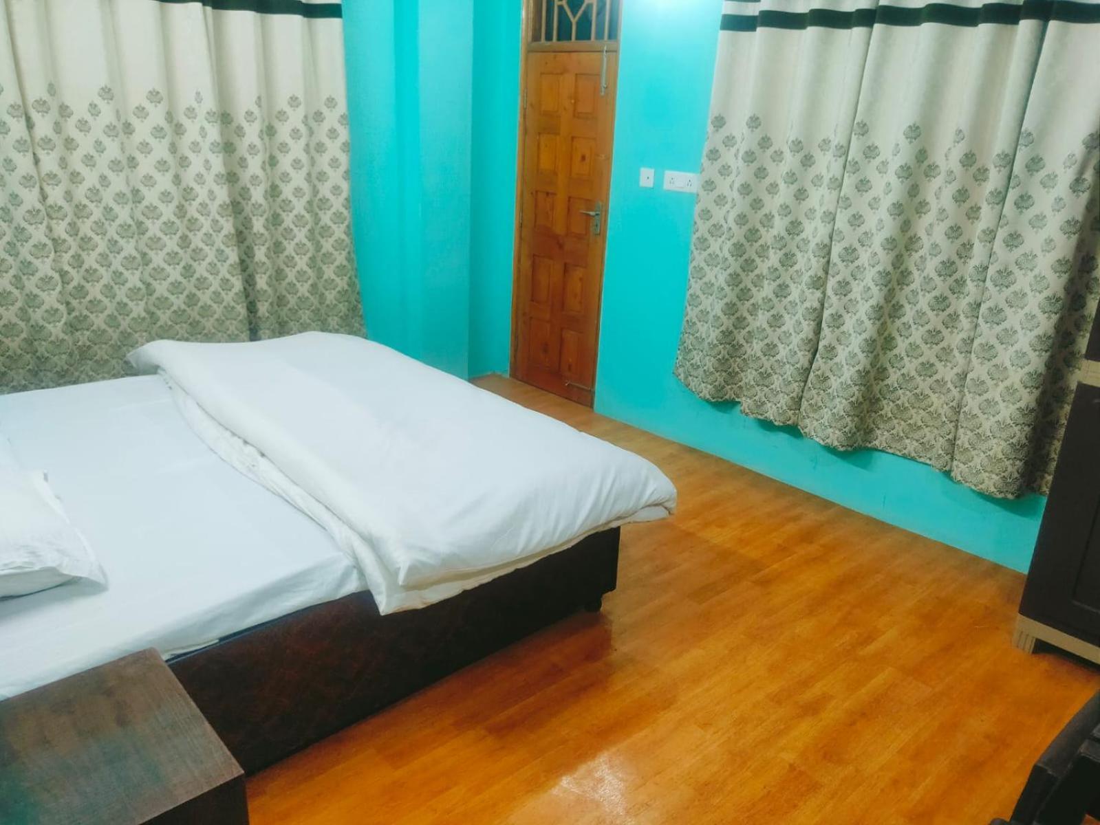 Thakur Apartment Shimla Exterior photo